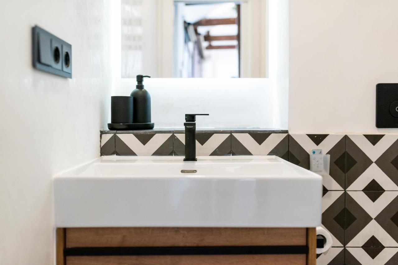Ma&To Alhondiga Aparts Apartment Granada Ngoại thất bức ảnh